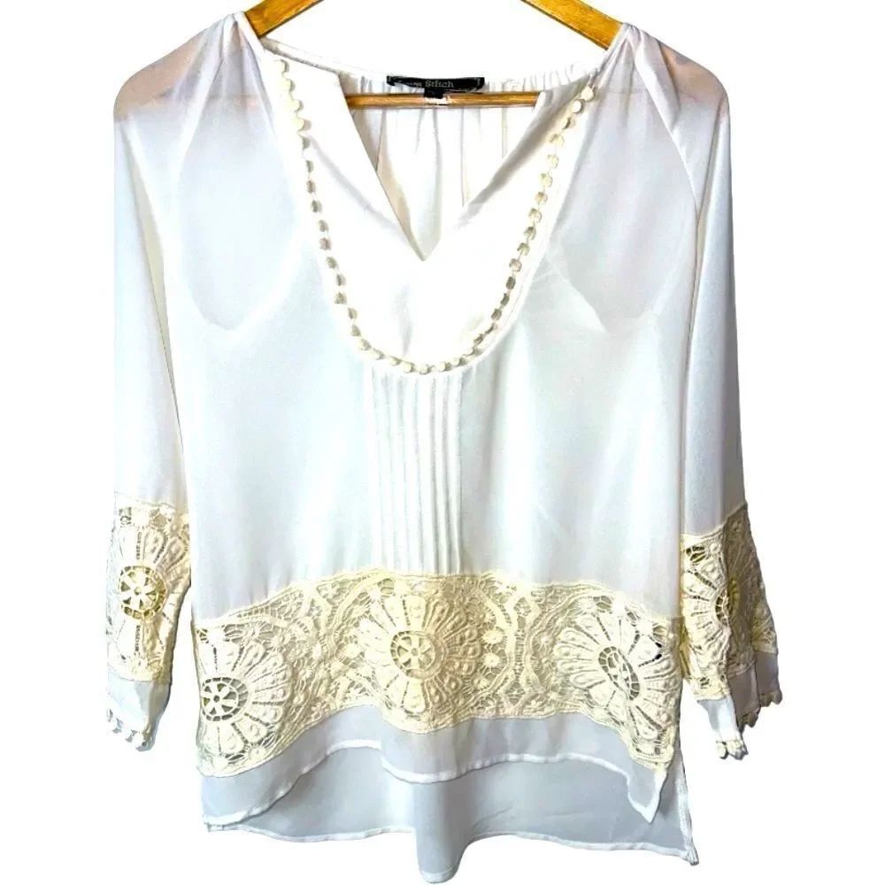 Love Stitch Lace Blouse Woman’s Size M